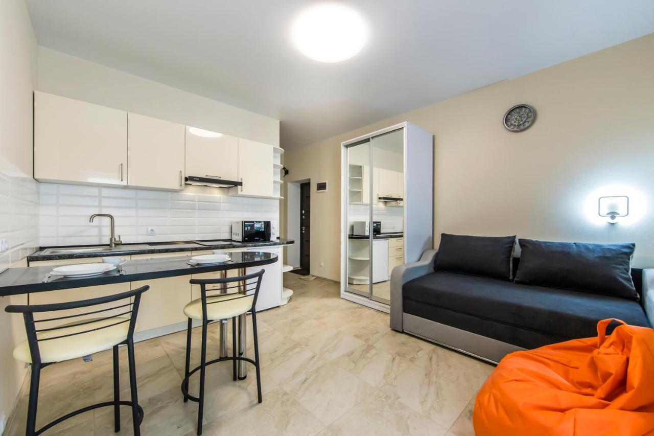 1 Room Apartment Near Peremohy Square 基輔 外观 照片
