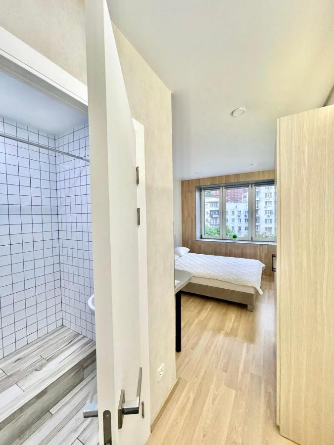 1 Room Apartment Near Peremohy Square 基輔 外观 照片